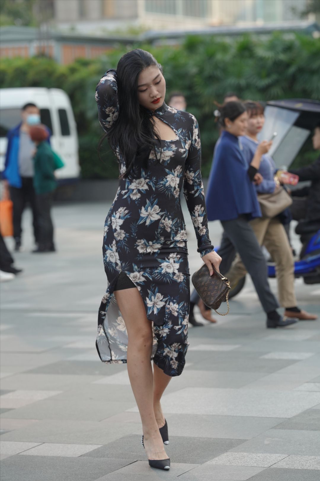 图片[3]-高挑美女-图满多