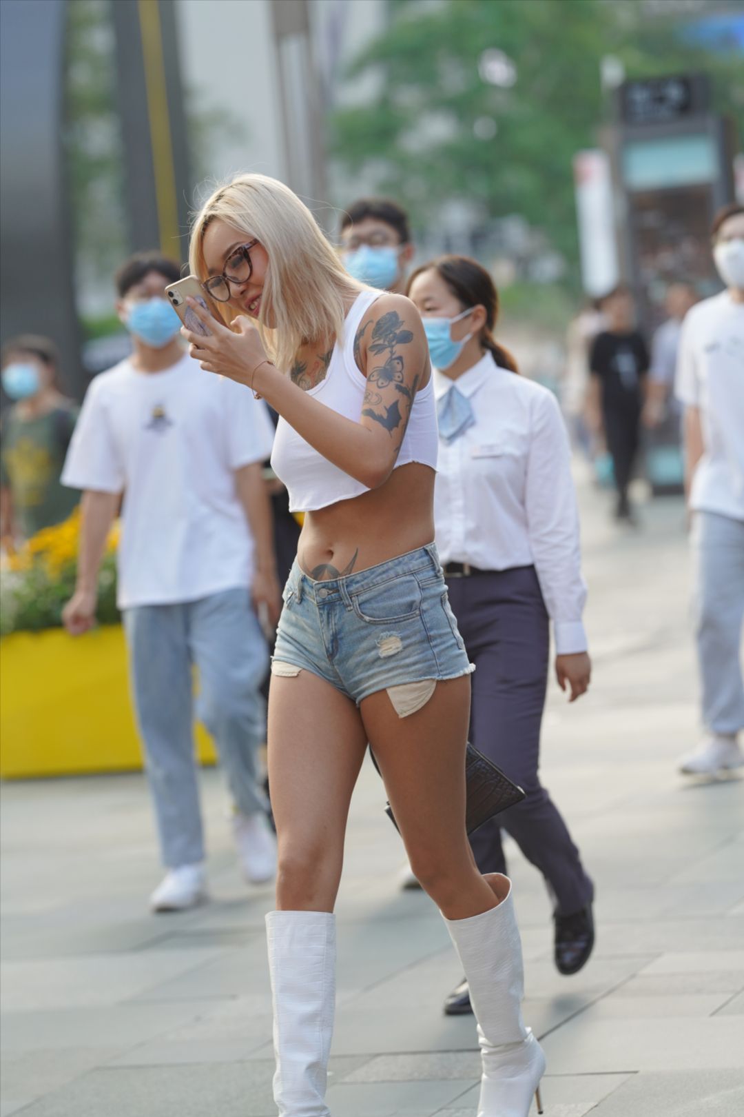 图片[2]-欧美风长腿热裤辣妹 带感-图满多