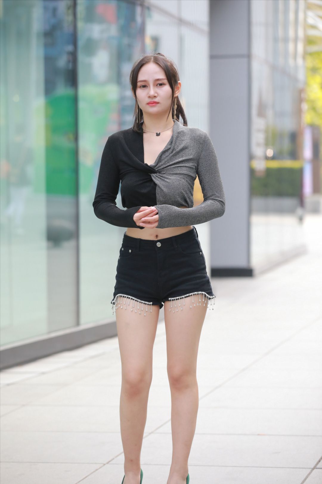 图片[4]-跳舞的长腿美女(套图+视频)-图满多