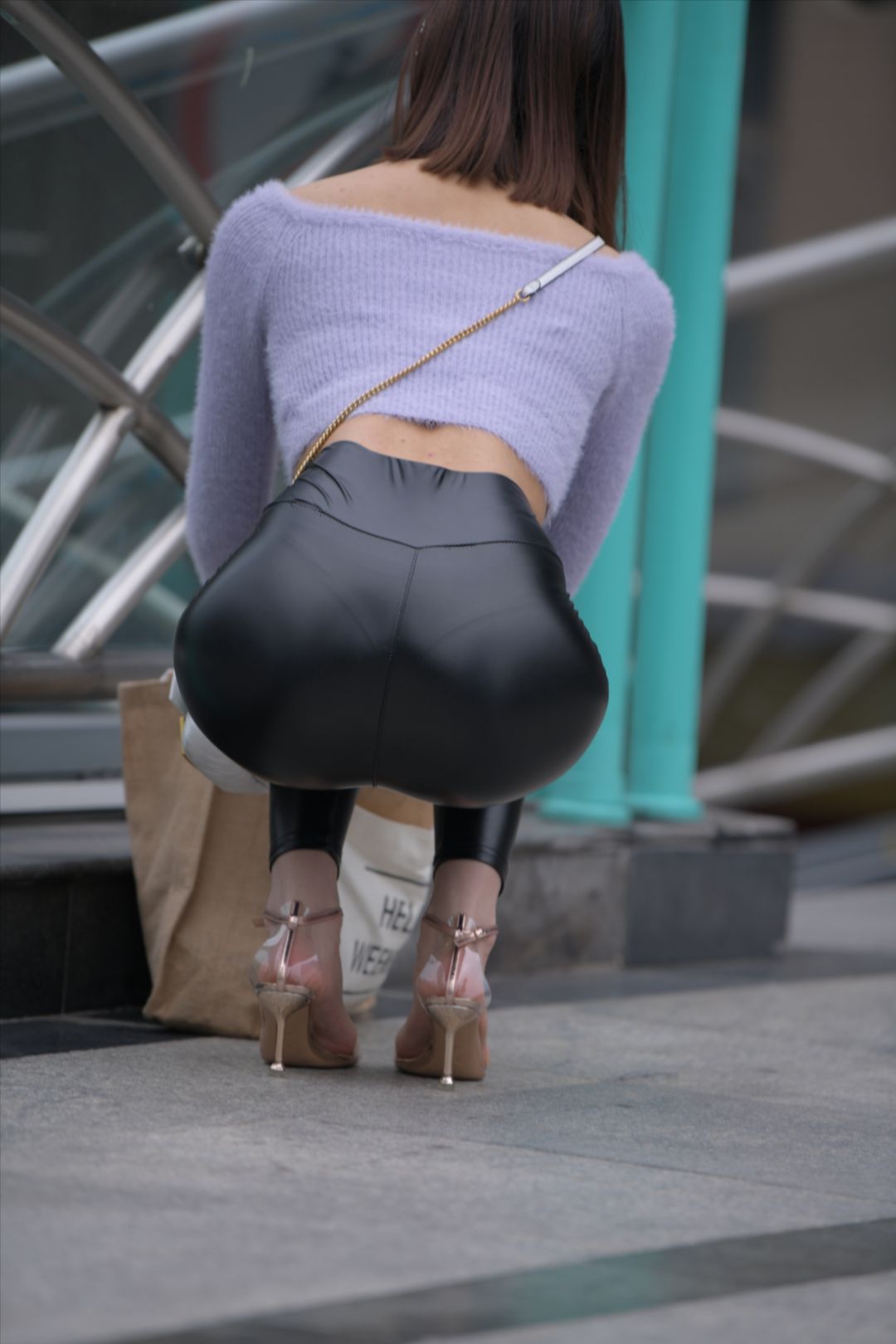 图片[7]-性感皮裤美女(套图+视频)-图满多