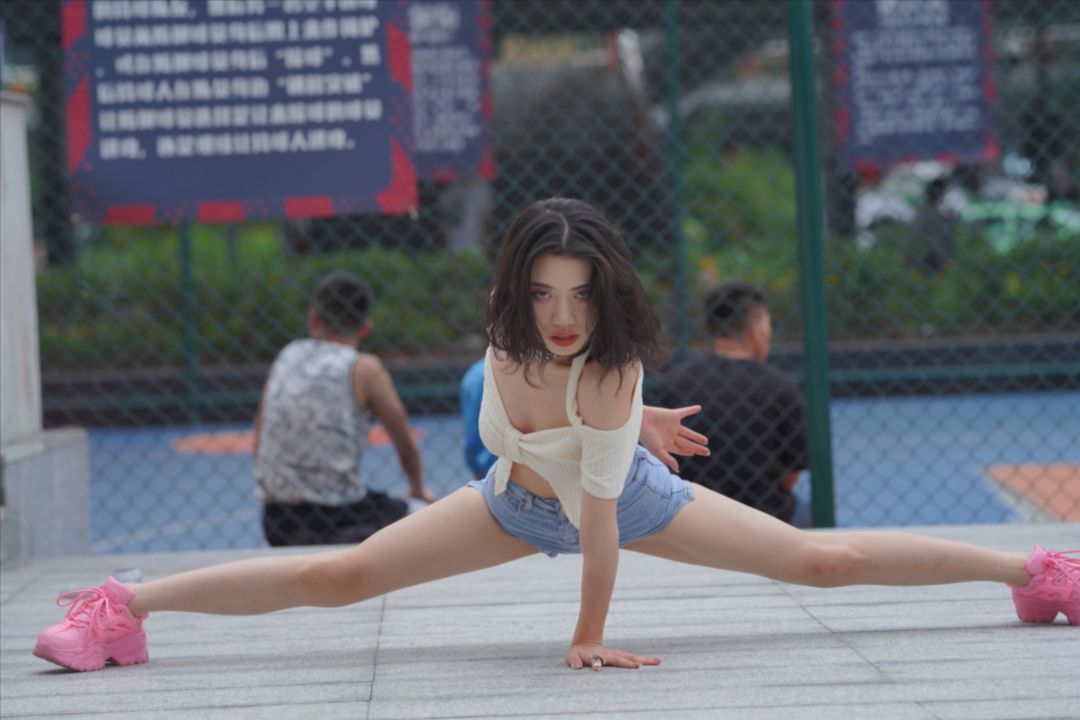 图片[4]-热舞女孩(套图+视频)-图满多