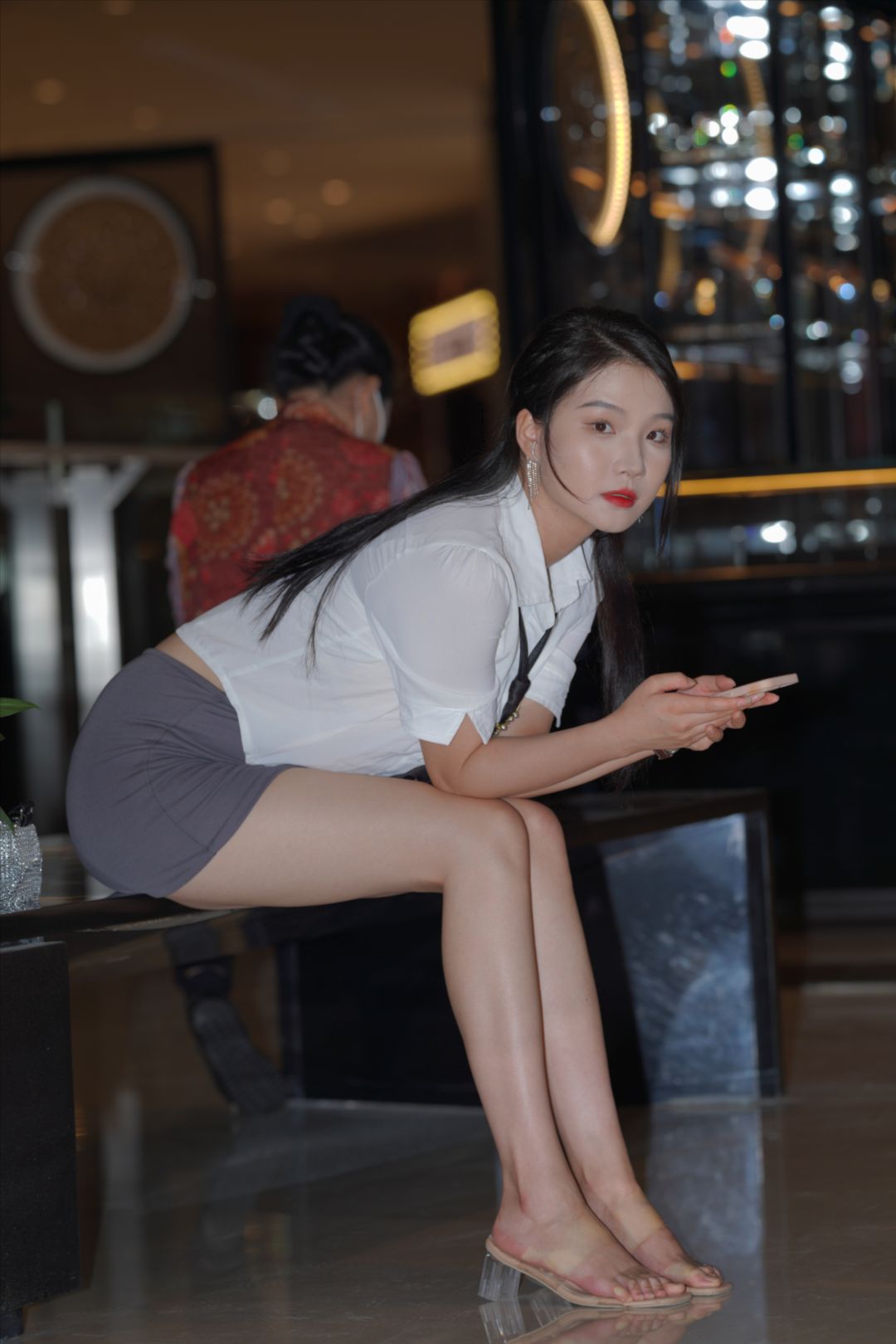 图片[5]-制服气质美女 面若桃花明眸皓齿(套图+视频)-图满多