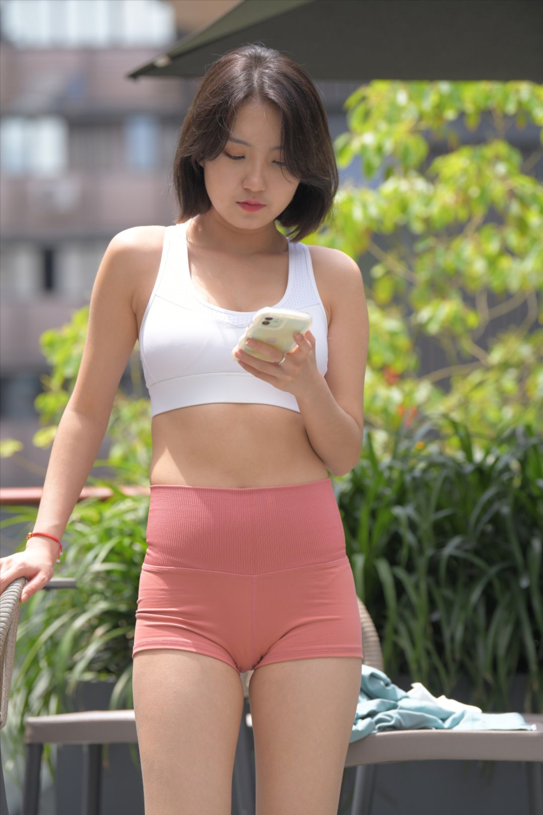 热裤美女(套图+视频)-图满多