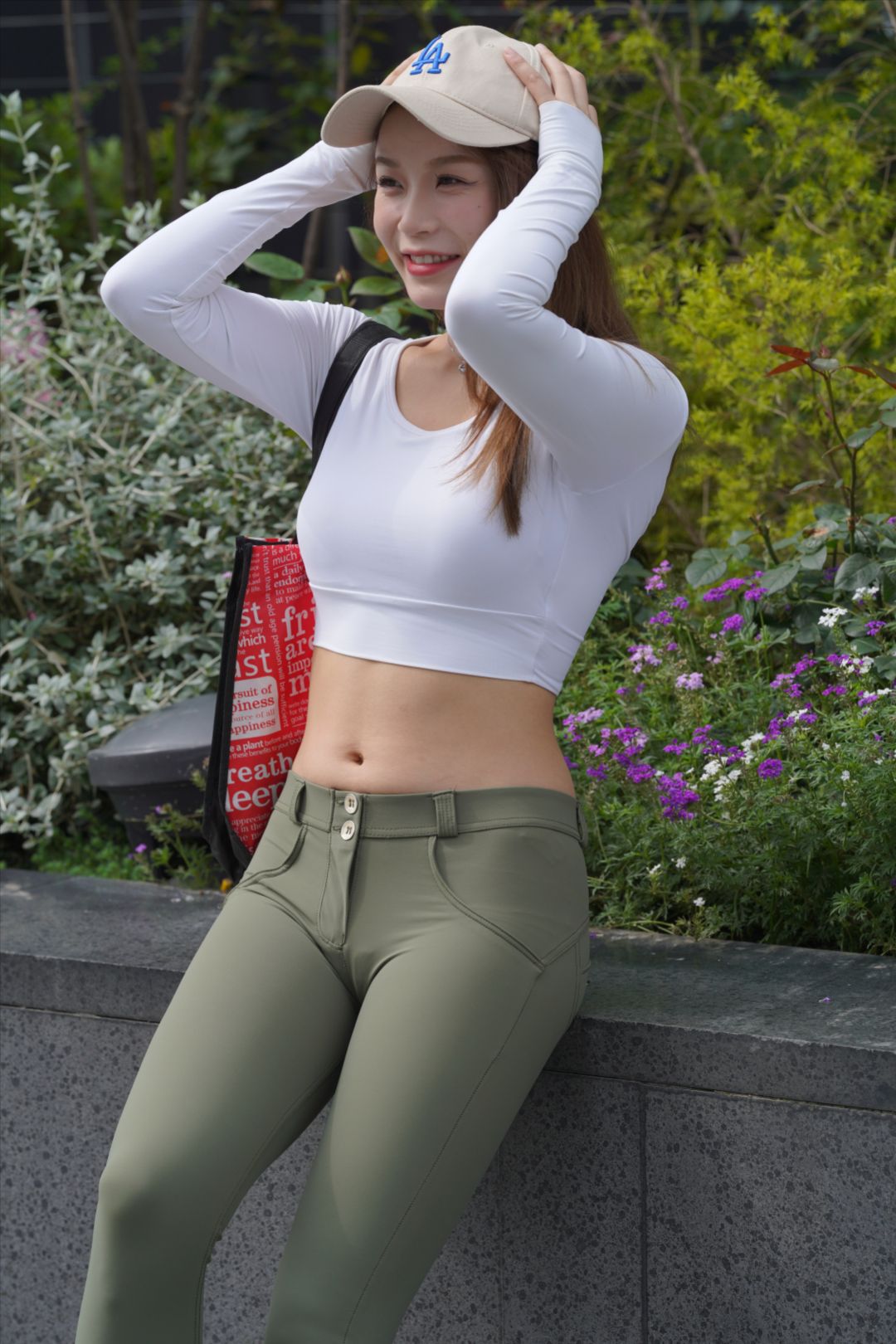 图片[2]-紧牛美女-图满多