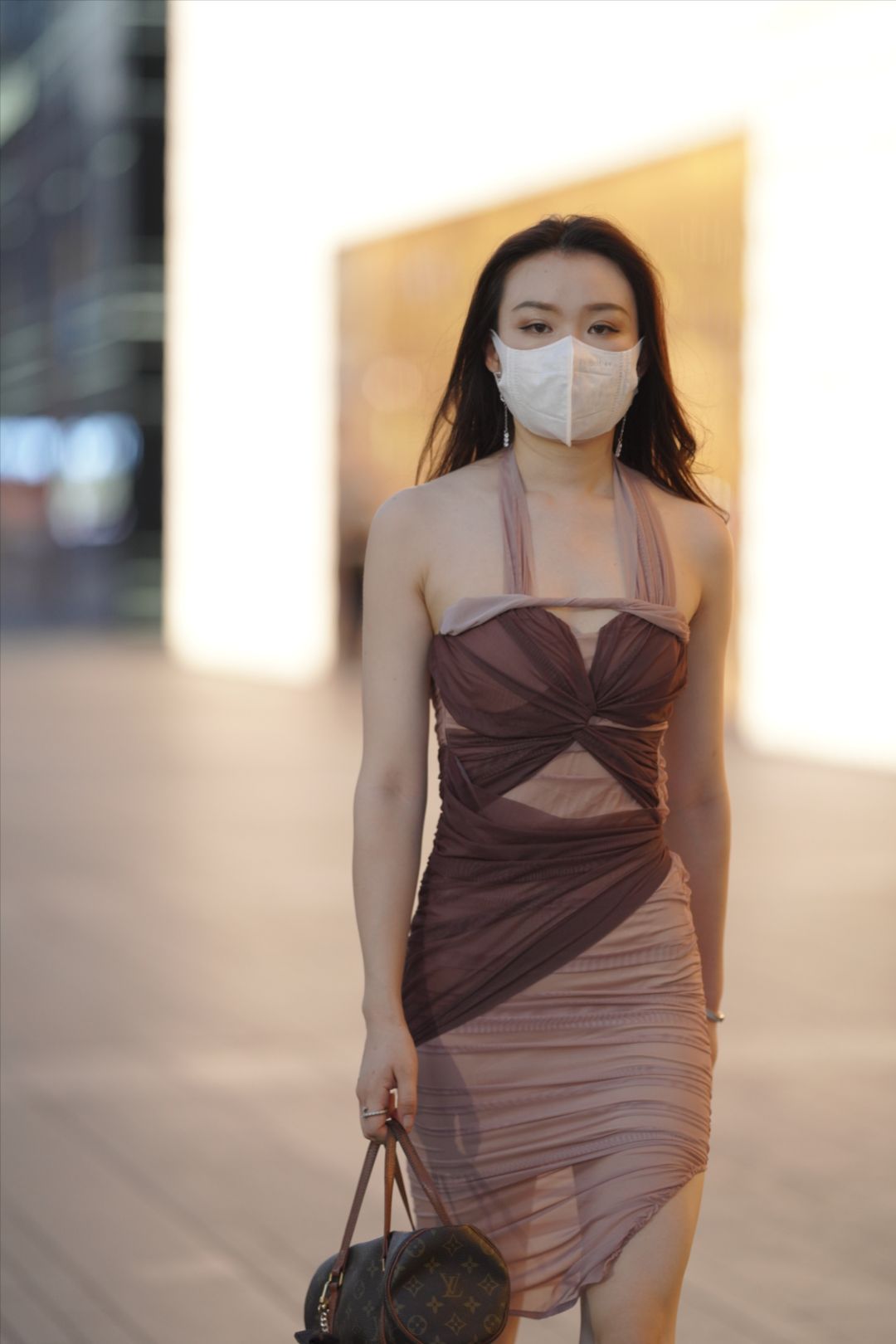 美人倾城-图满多