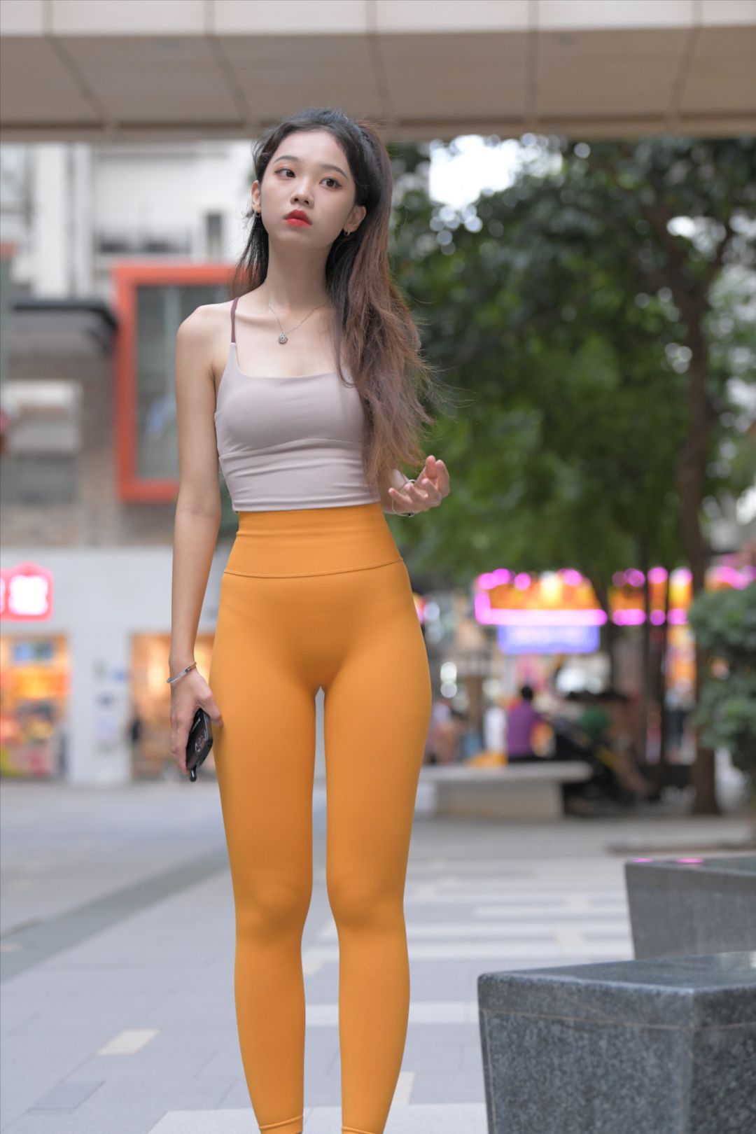 图片[2]-黄色瑜伽裤小妹(套图+视频)-图满多