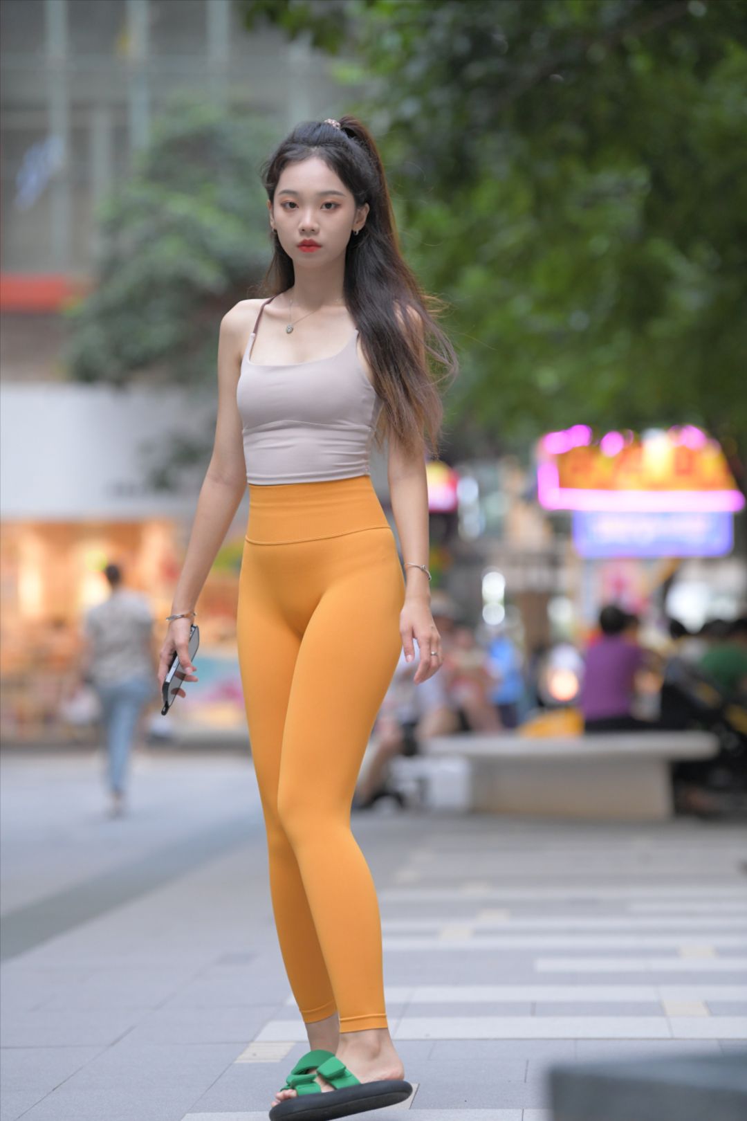 图片[4]-黄色瑜伽裤小妹(套图+视频)-图满多