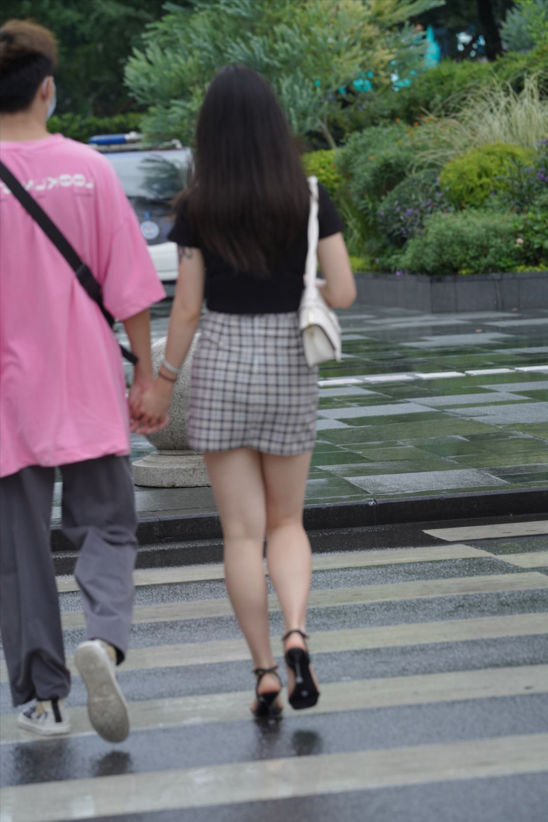 图片[7]-短裙大白腿妹子-图满多