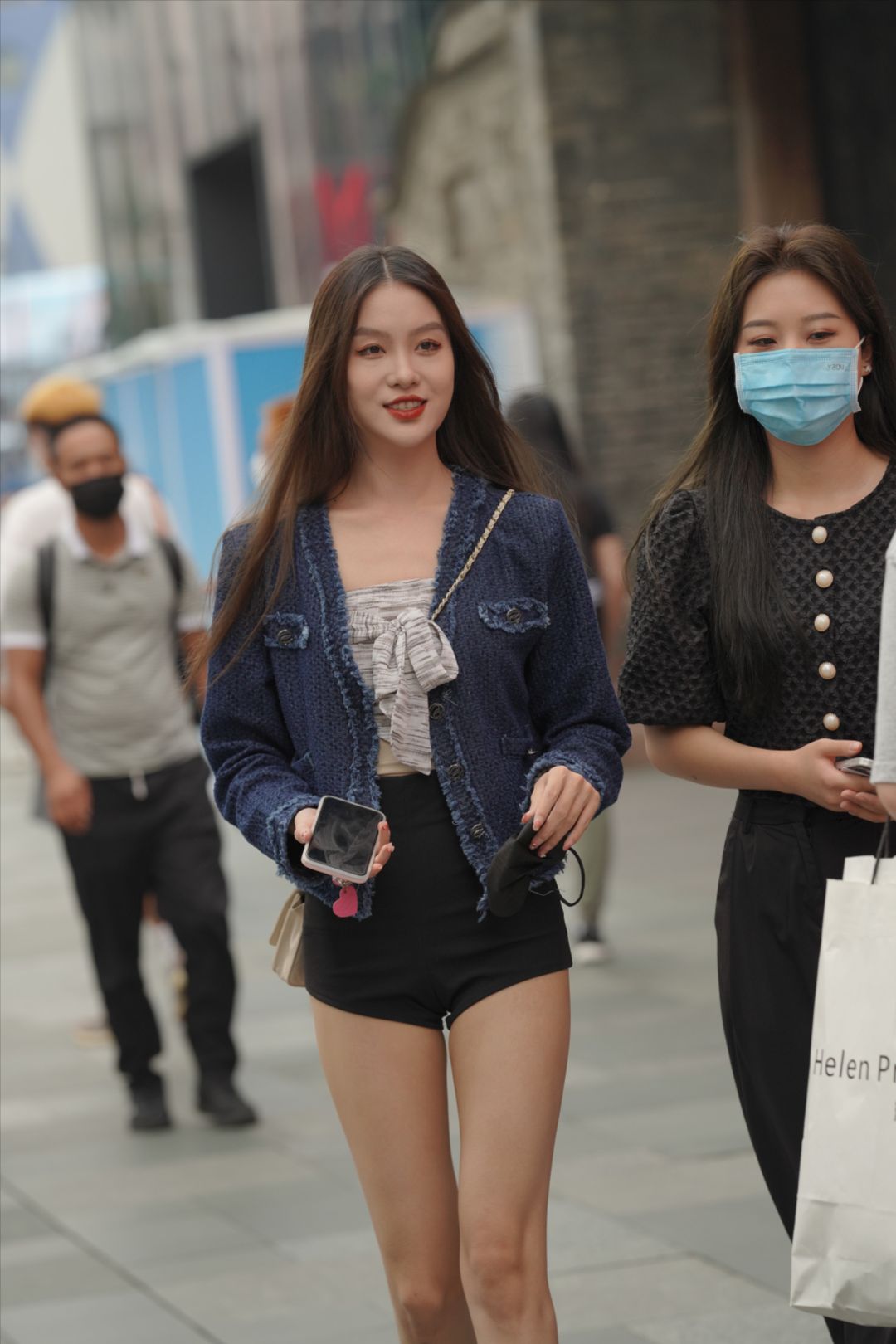 图片[3]-热裤大长腿美女-图满多