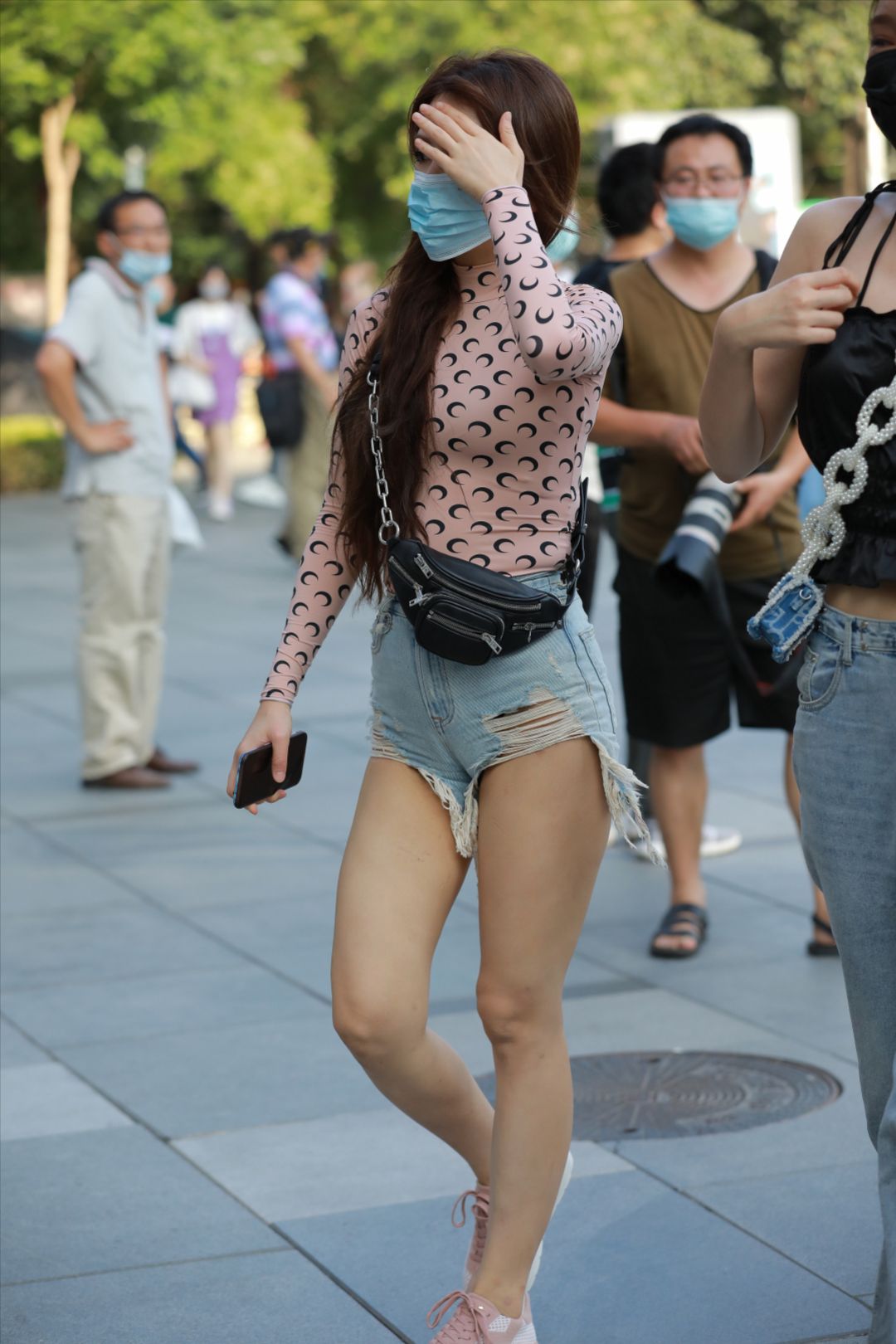 图片[6]-超性感蓝色牛仔热裤美女-图满多