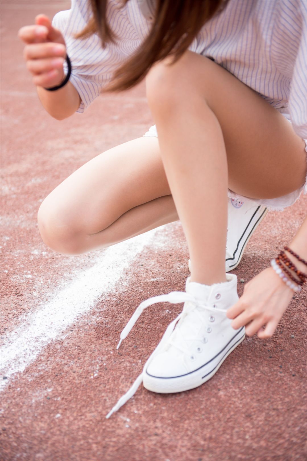 图片[3]-白色热裤肉丝小姐姐-图满多