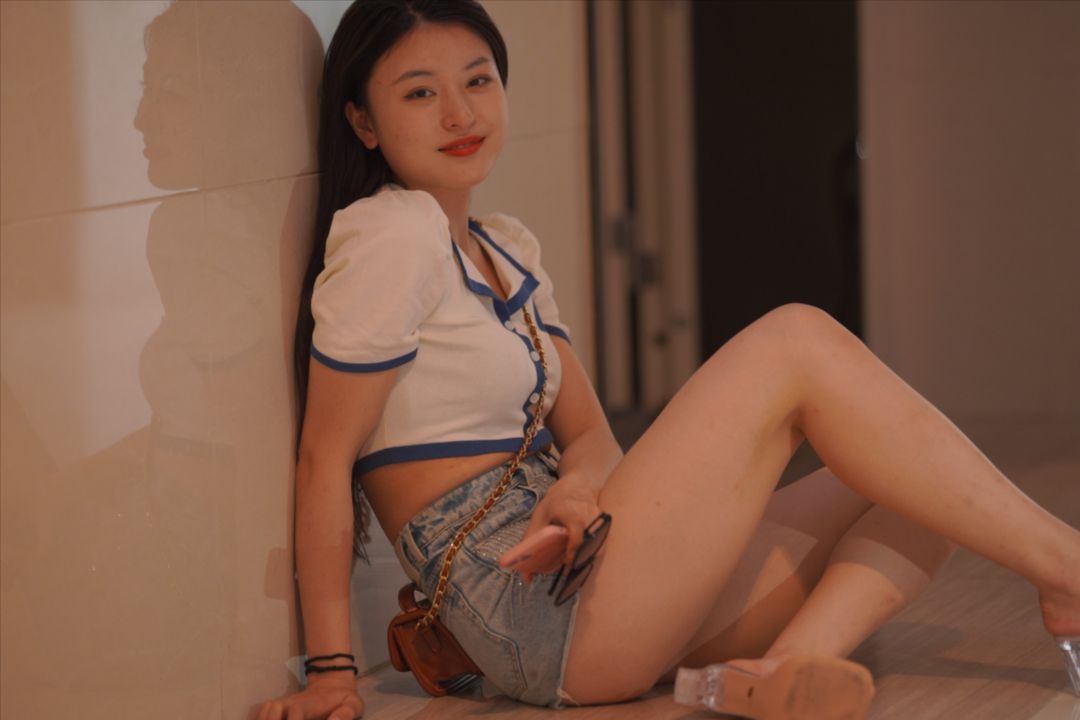 图片[9]-牛仔热裤美女-图满多