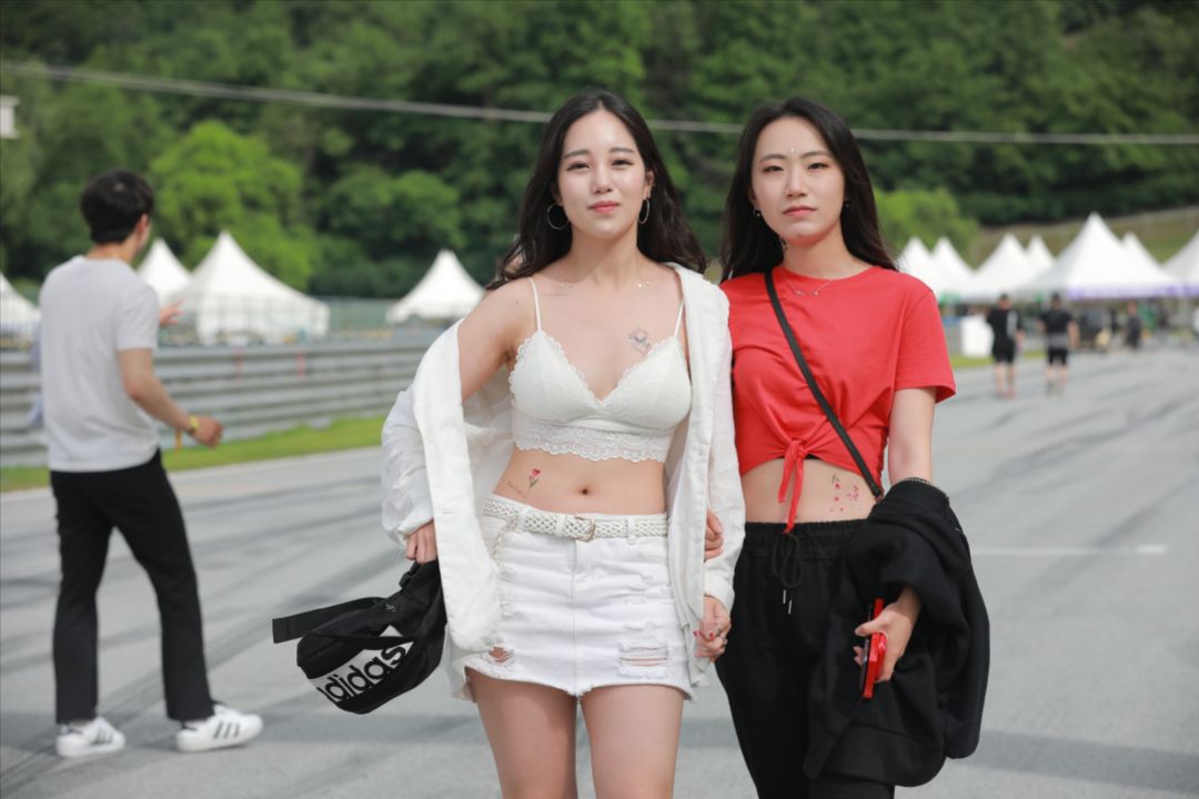 图片[4]-面容姣好的女孩 看着就是一种享受-图满多