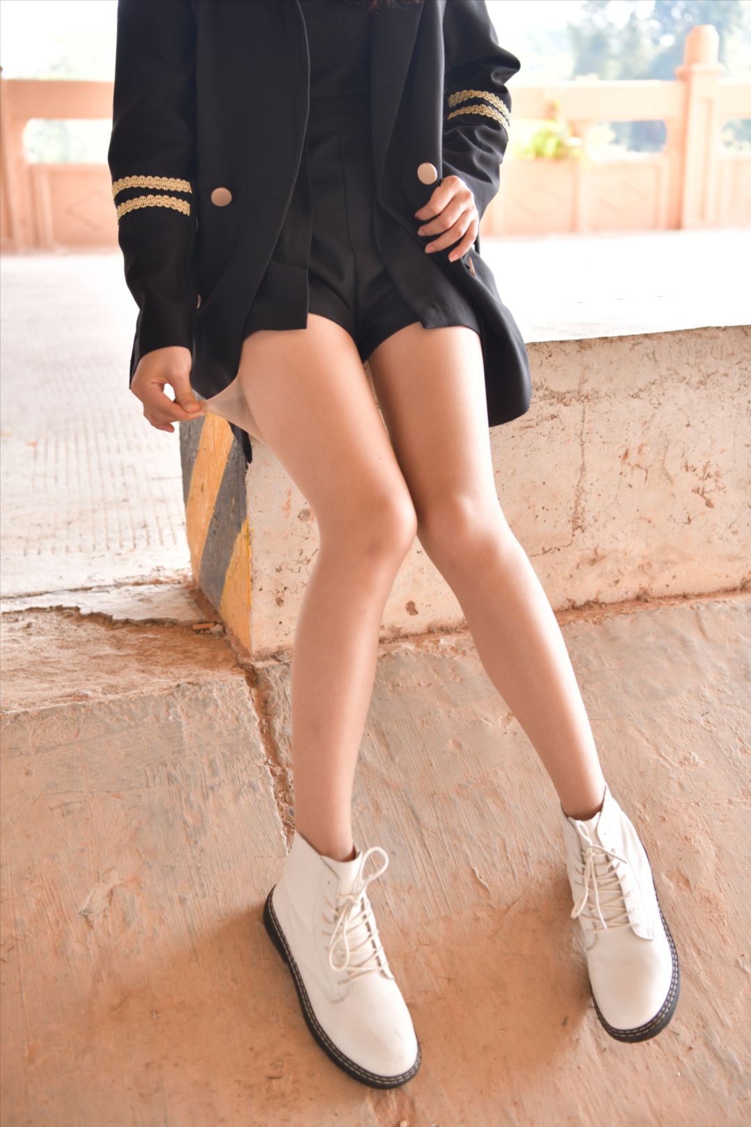 小姐姐扯袜子-图满多