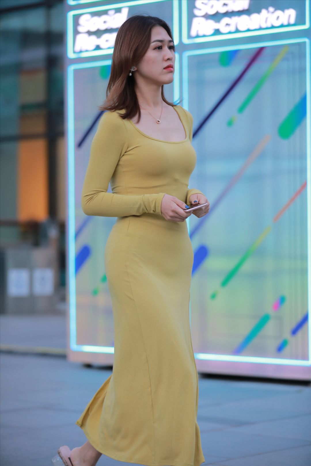 图片[4]-黄色包臀裙美腿少妇-图满多