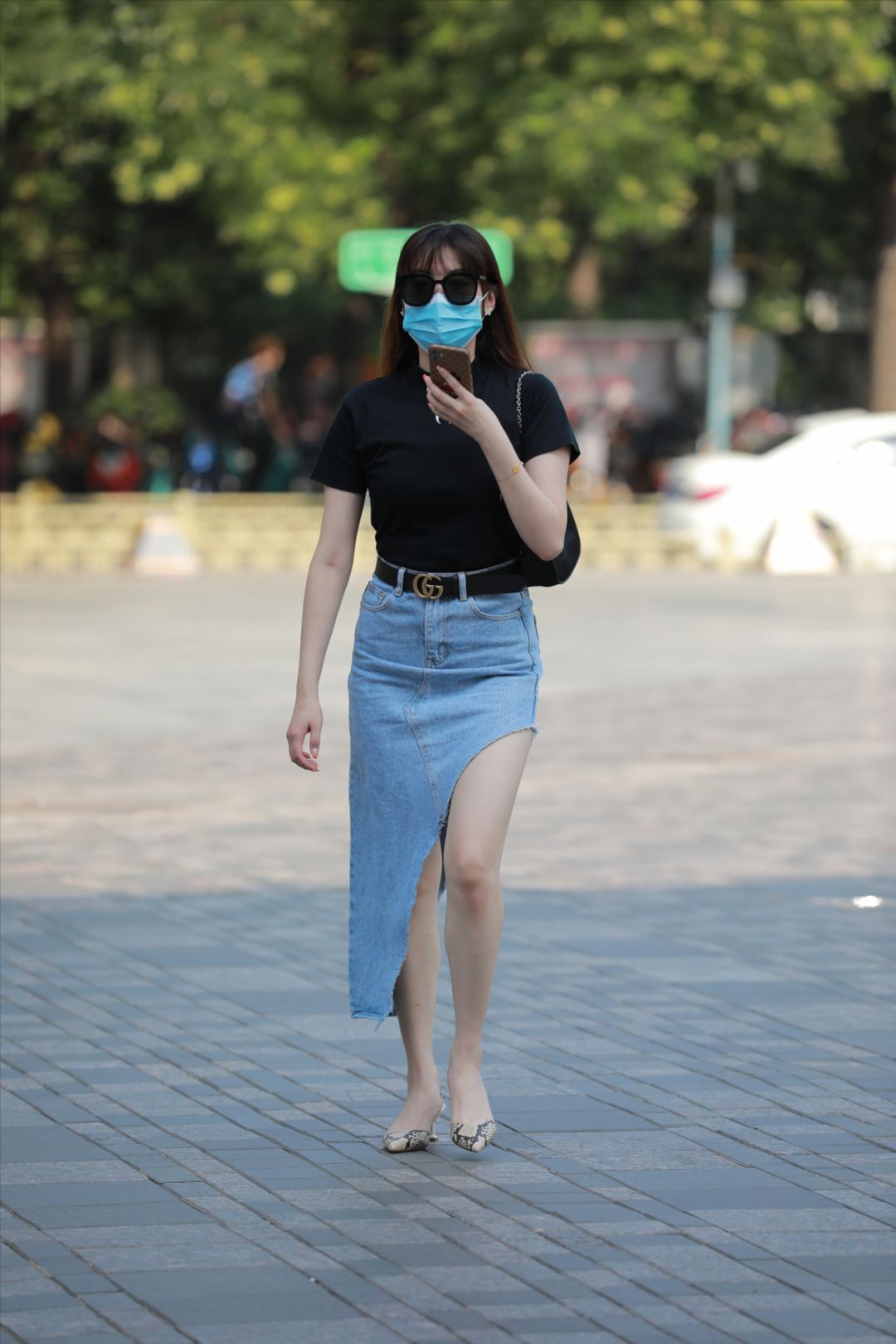 图片[5]-蓝牛仔裙高跟美女-图满多