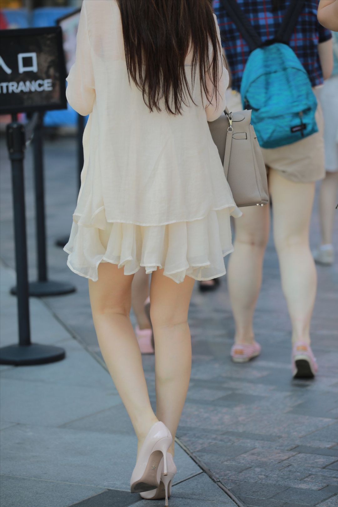图片[3]-美腿高跟白领-图满多