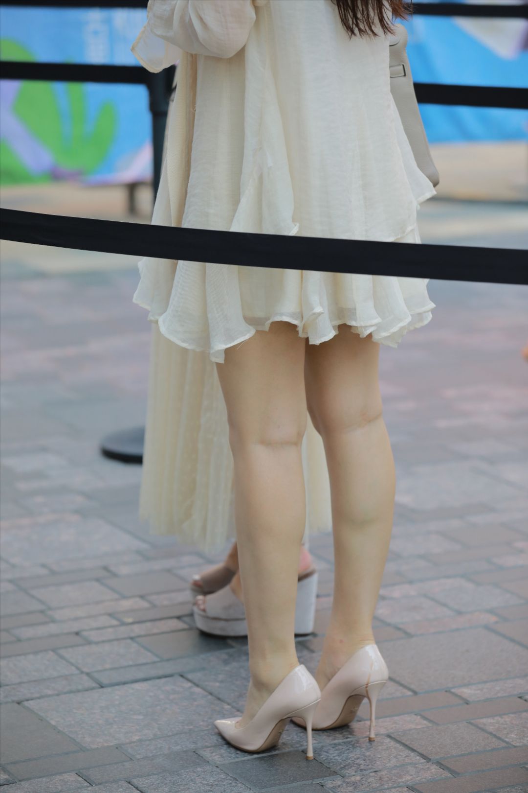图片[4]-美腿高跟白领-图满多
