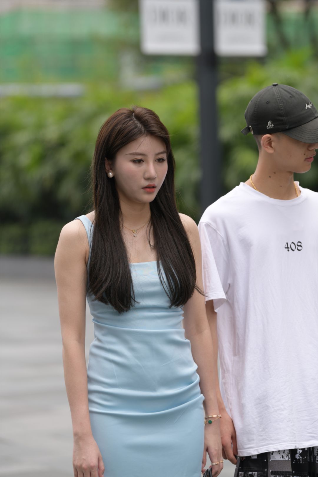 图片[4]-时尚靓丽蓝裙女友-图满多