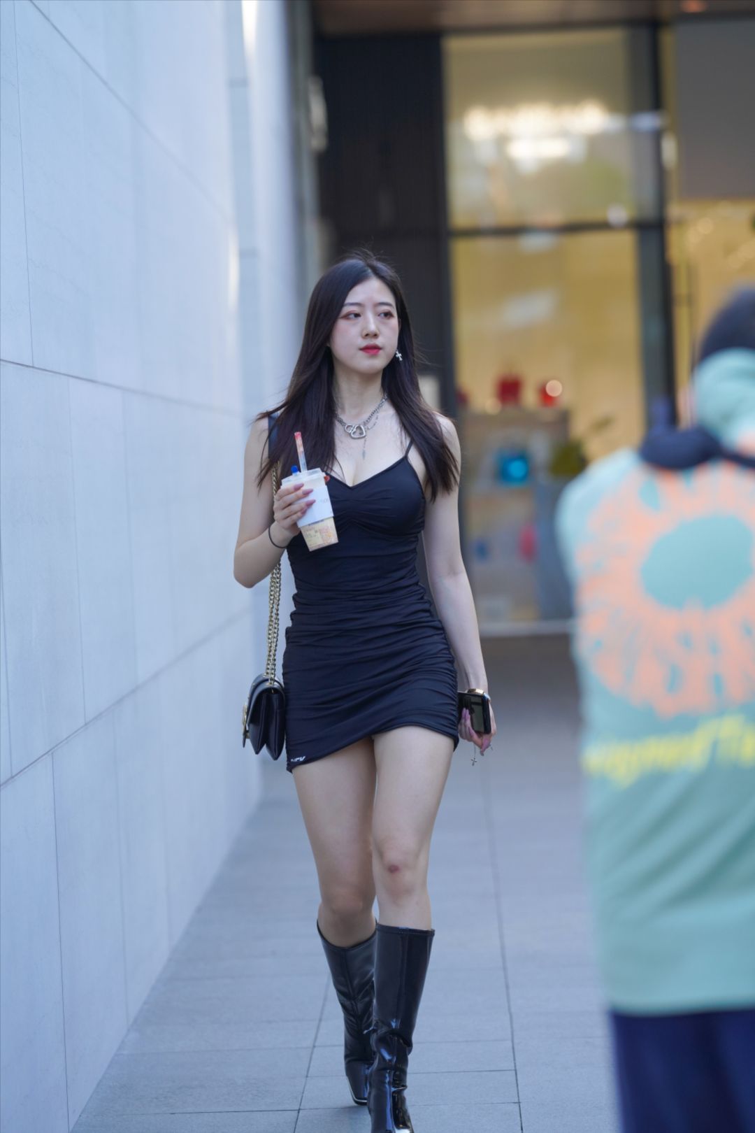 图片[9]-黑色短裙美眉-图满多