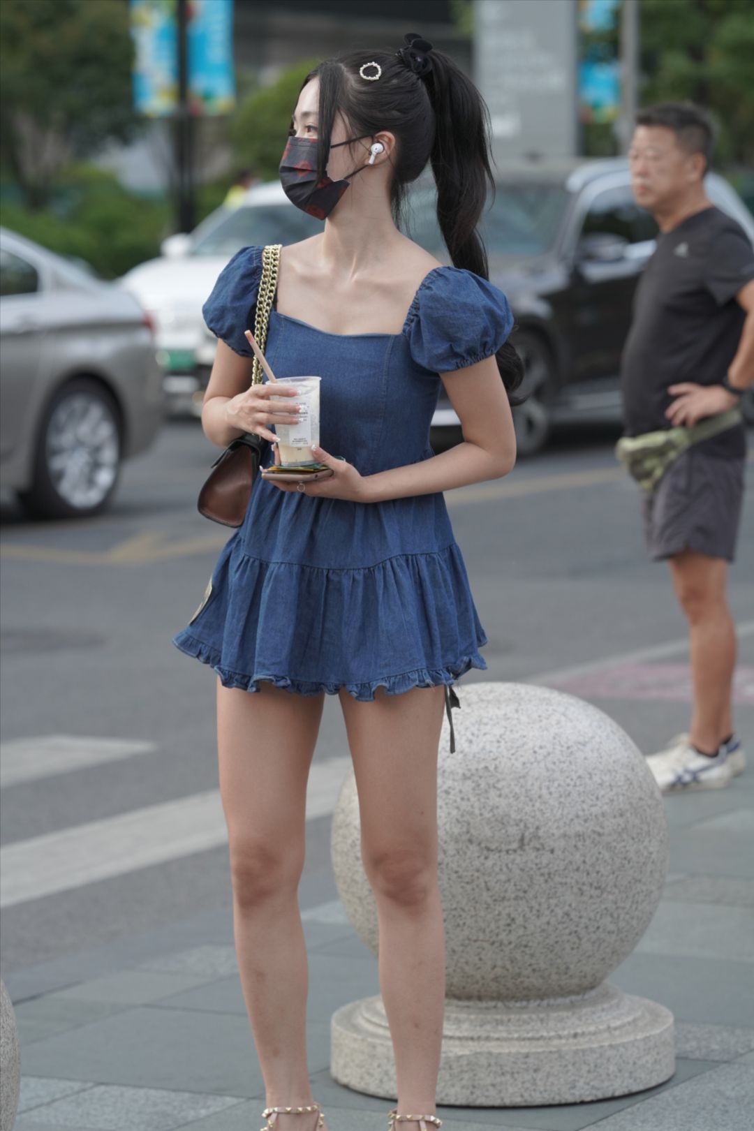 可爱牛仔裙小妹-图满多