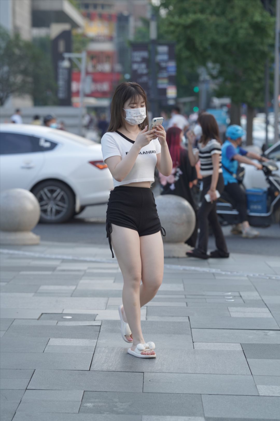 图片[5]-大白腿微胖热裤美女-图满多