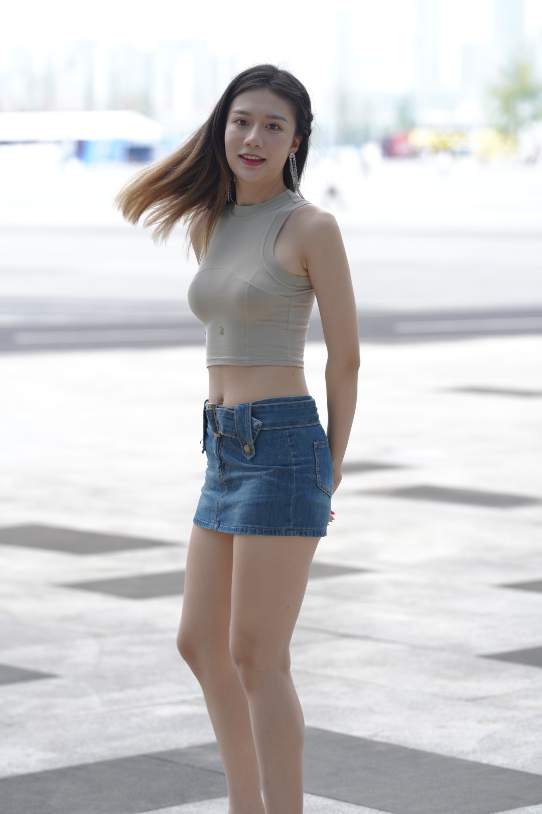 图片[5]-超短牛仔裙少妇