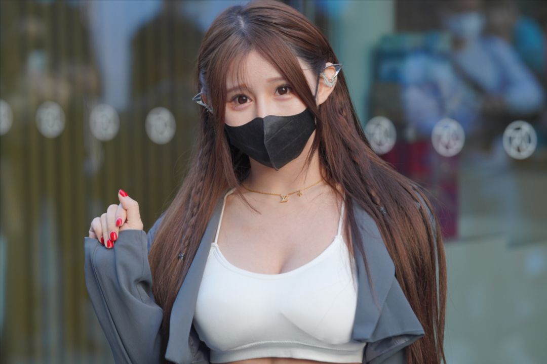 短裙漂亮丝袜美腿辣妹子-图满多