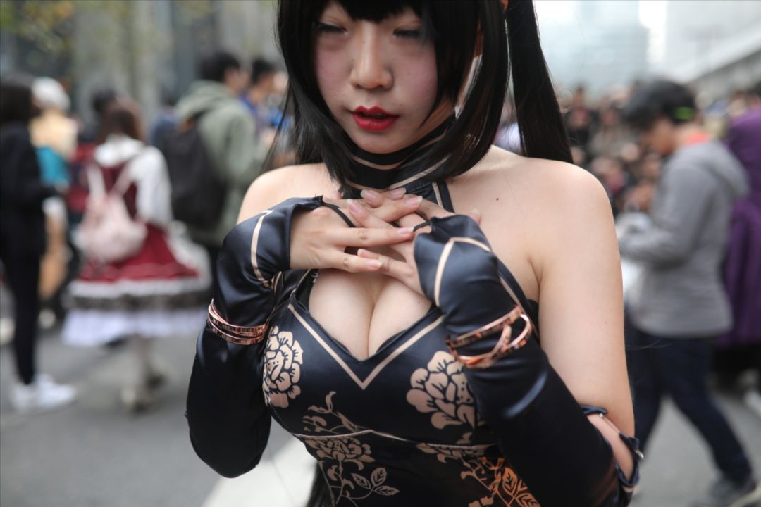 漫展丝袜美腿-图满多