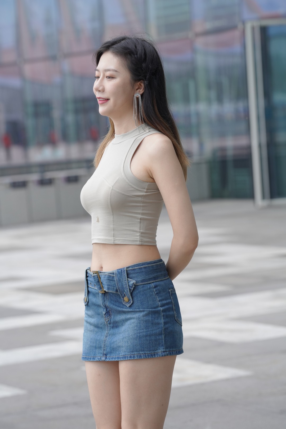 图片[6]-超短牛仔裙少妇