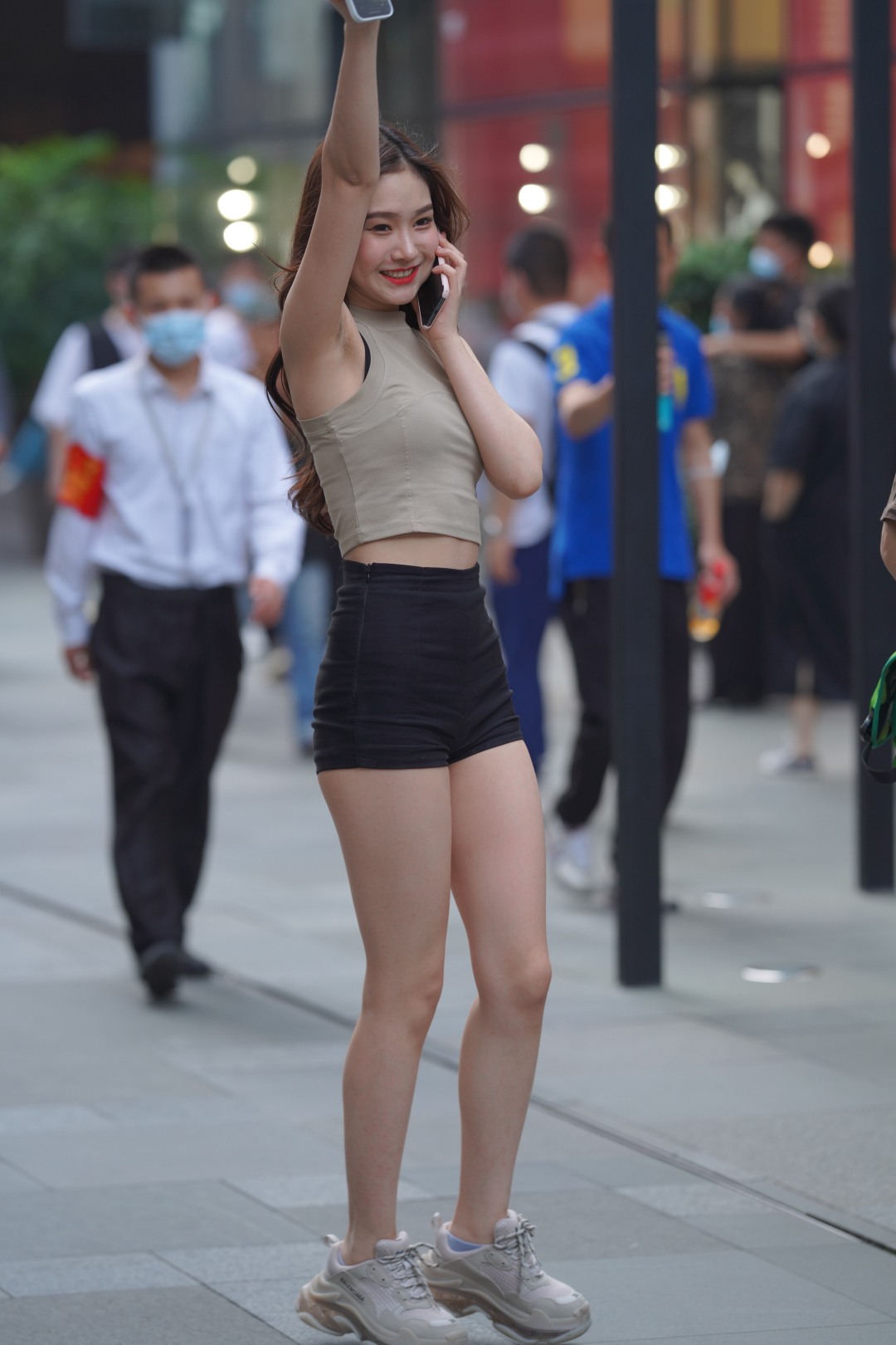 图片[4]-高挑时尚美腿妹子