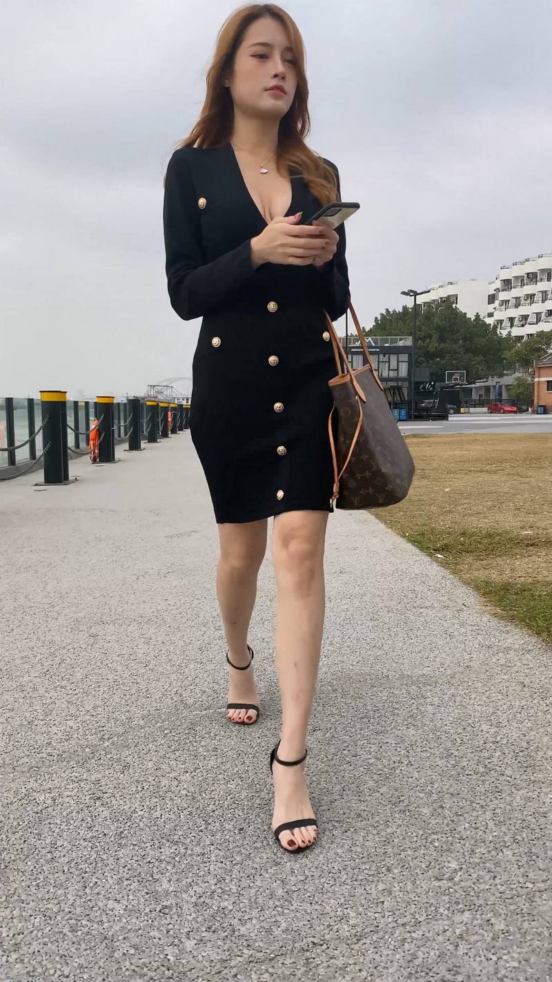 一个人的星期四-图满多