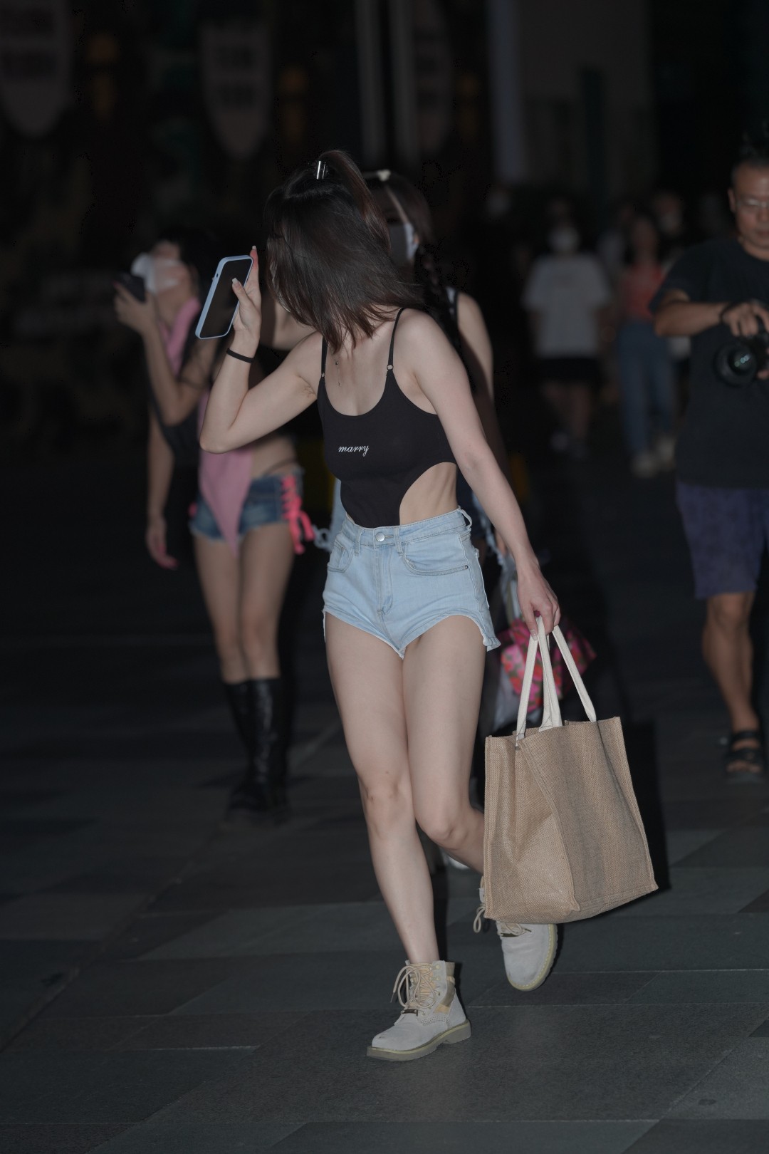 图片[2]-热裤美腿美眉-图满多