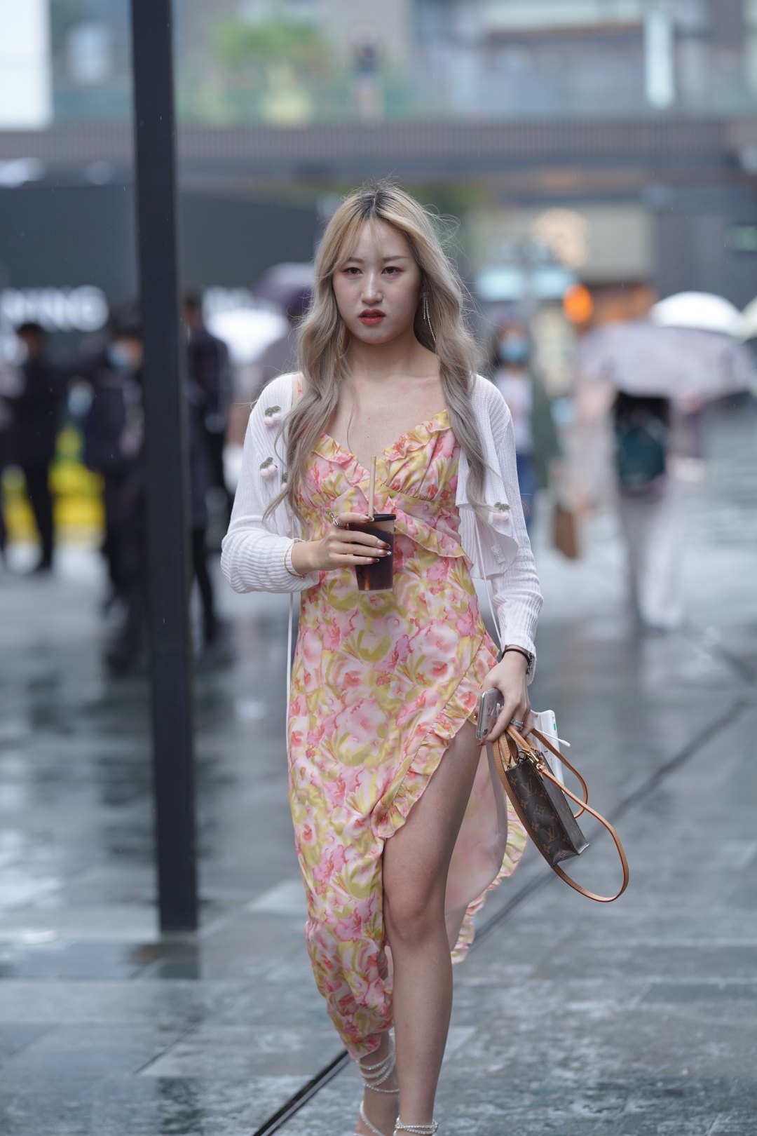 图片[3]-碎花长裙美女-图满多