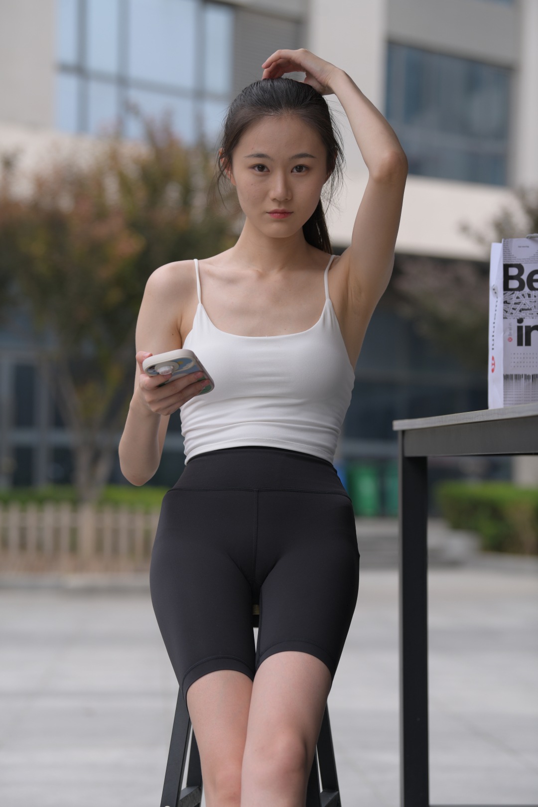 清秀的女孩-图满多