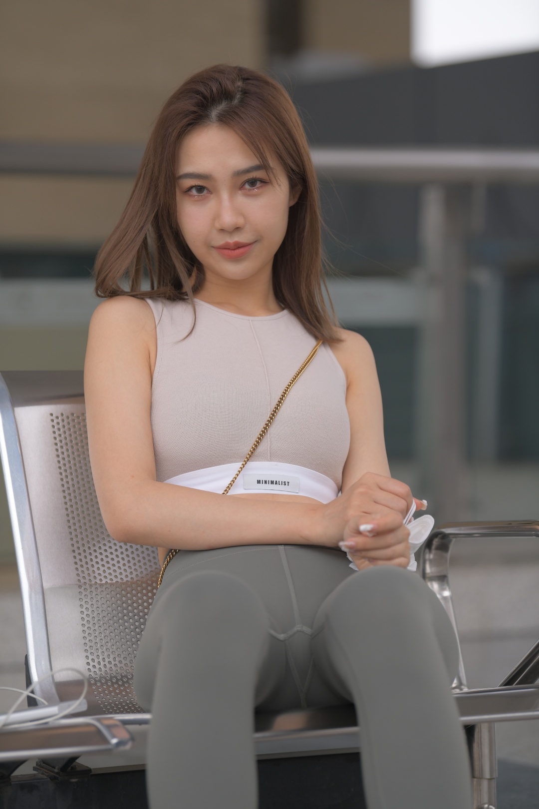 图片[4]-灰绿色瑜伽裤美女(套图+视频)-图满多