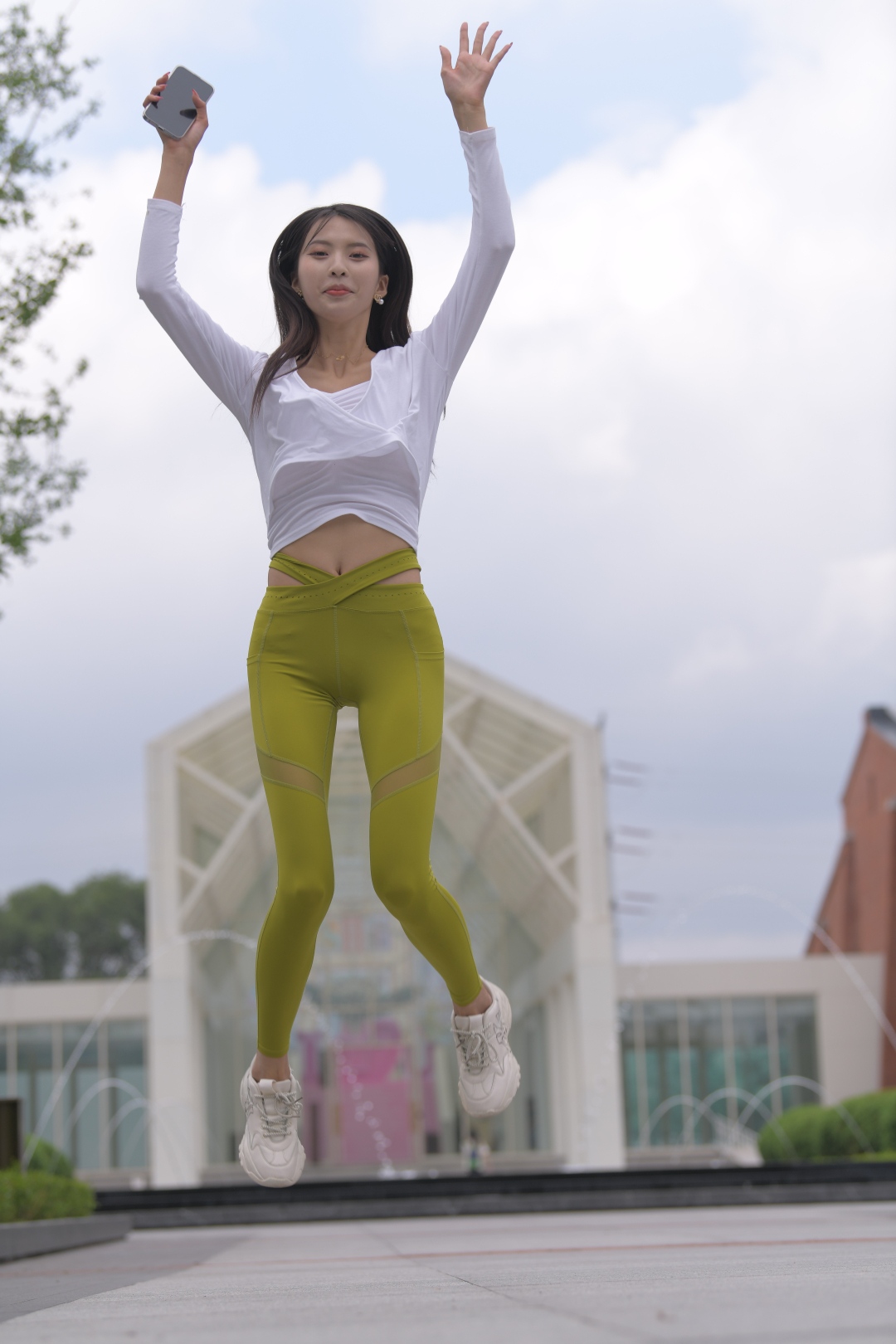 图片[6]-[一始专区] 绿色瑜伽裤美女(套图+视频)-图满多