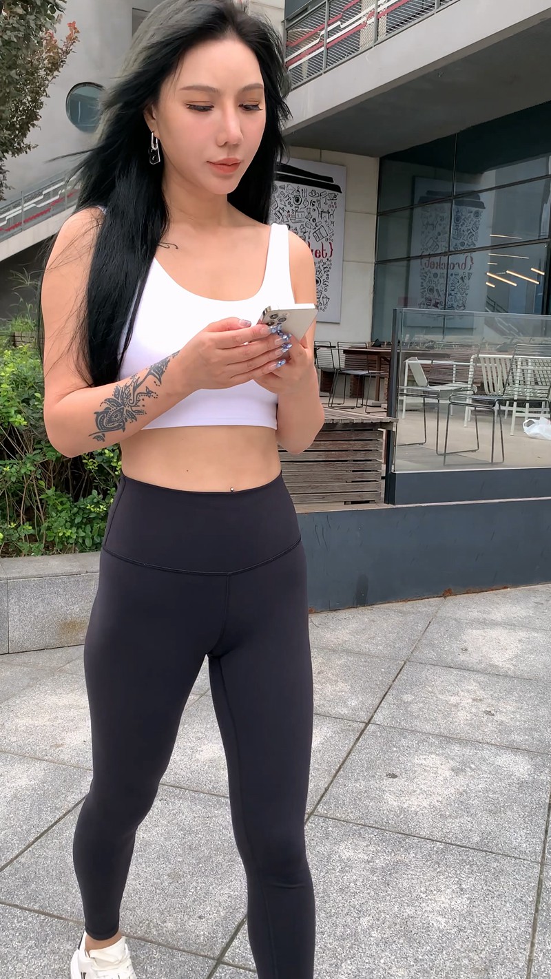 图片[4]-[一始专区] 黑色瑜伽裤美女(套图+视频)-图满多