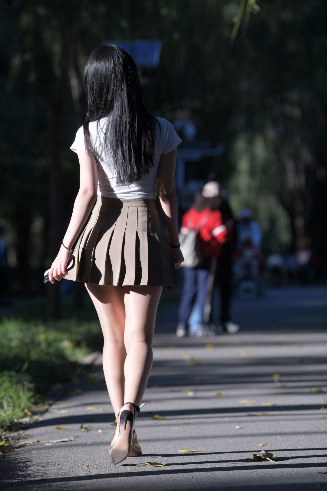 图片[12]-[一始专区] 咖裙丝袜美女(套图+视频)-图满多