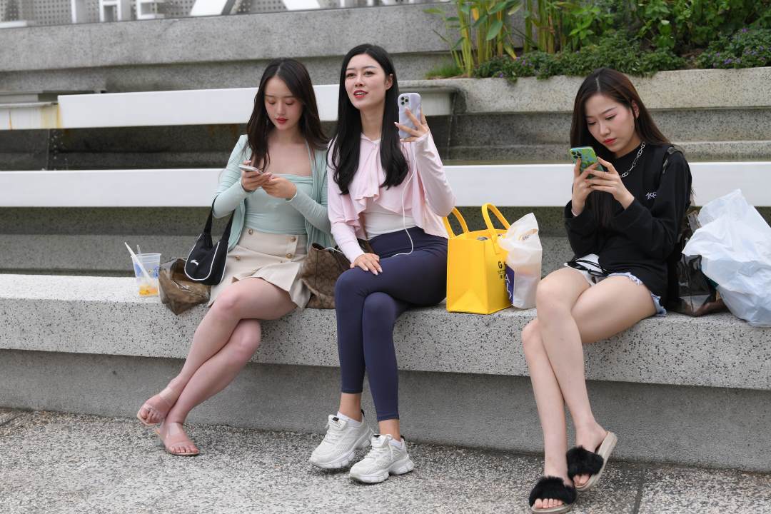 图片[7]-漂亮时尚三姐妹-图满多