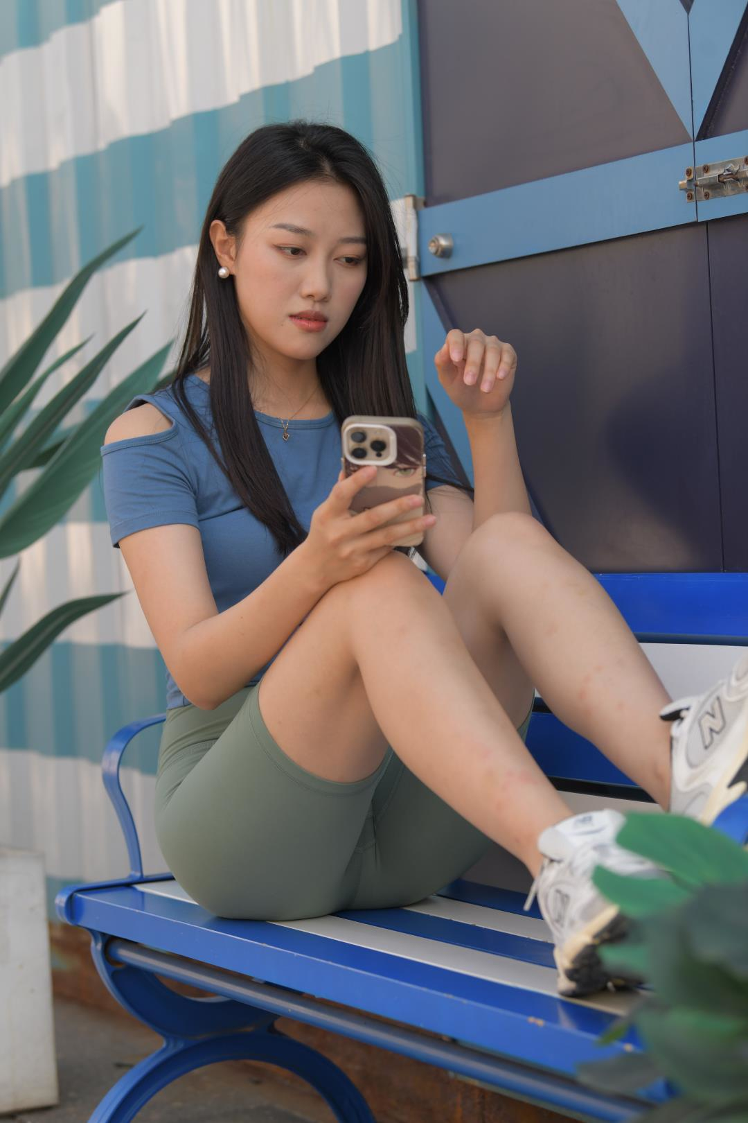 图片[6]-[一始专区] 绿色瑜伽短裤美女-图满多