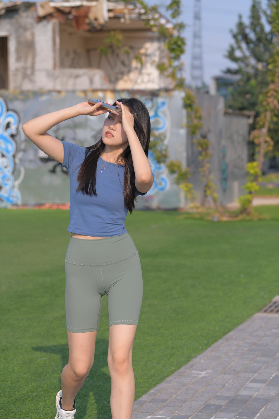 图片[13]-[一始专区] 绿色瑜伽短裤美女-图满多