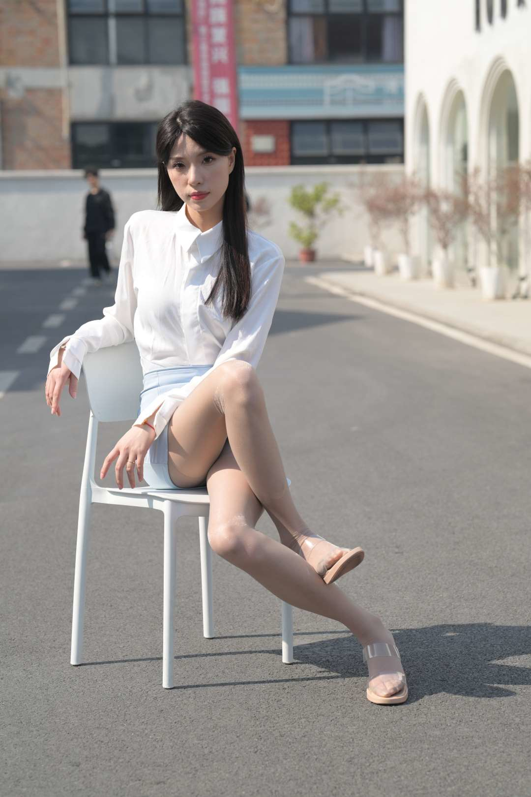 图片[2]-[不吃鸡蛋] 蓝色制服美女-图满多