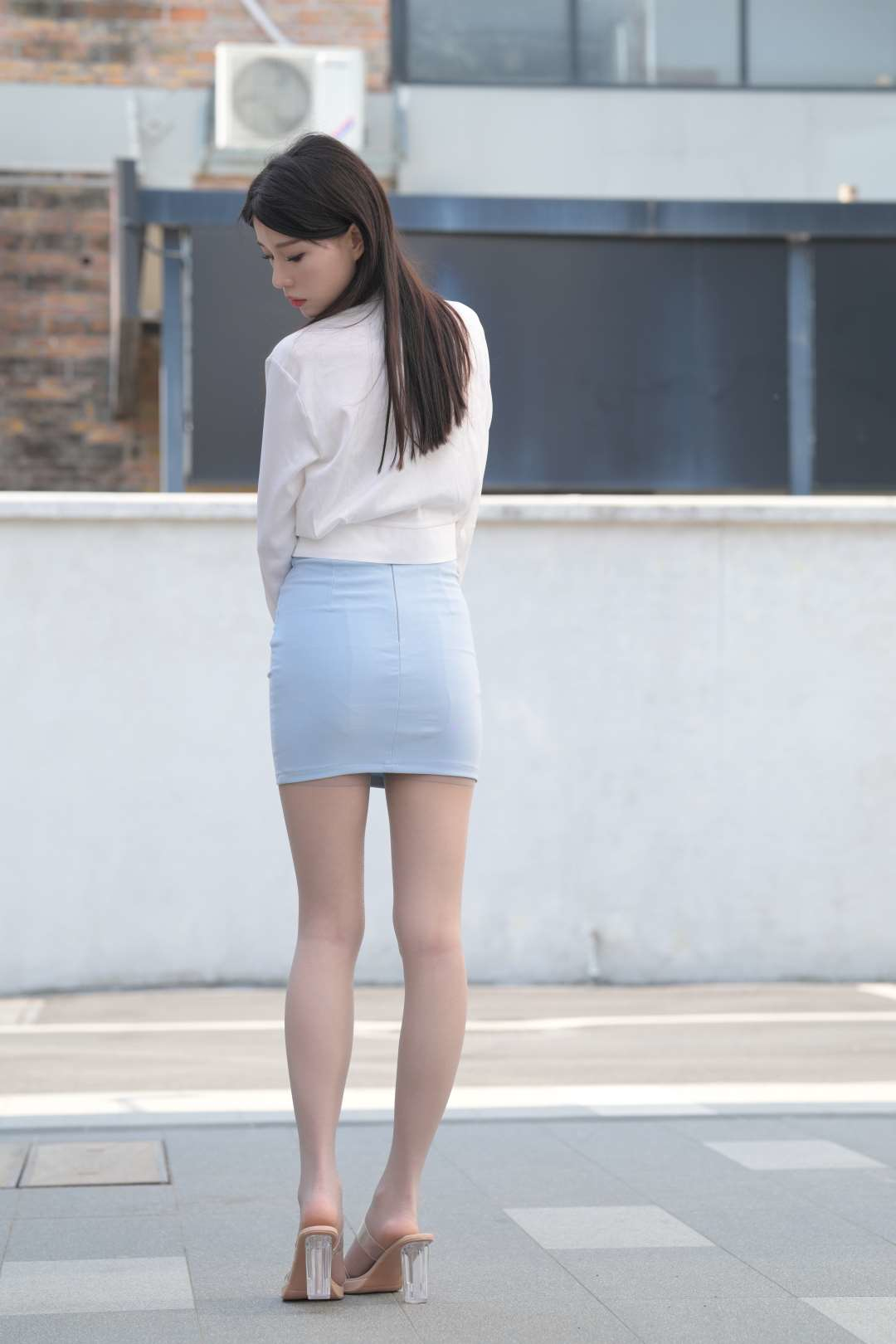 图片[6]-[不吃鸡蛋] 蓝色制服美女-图满多