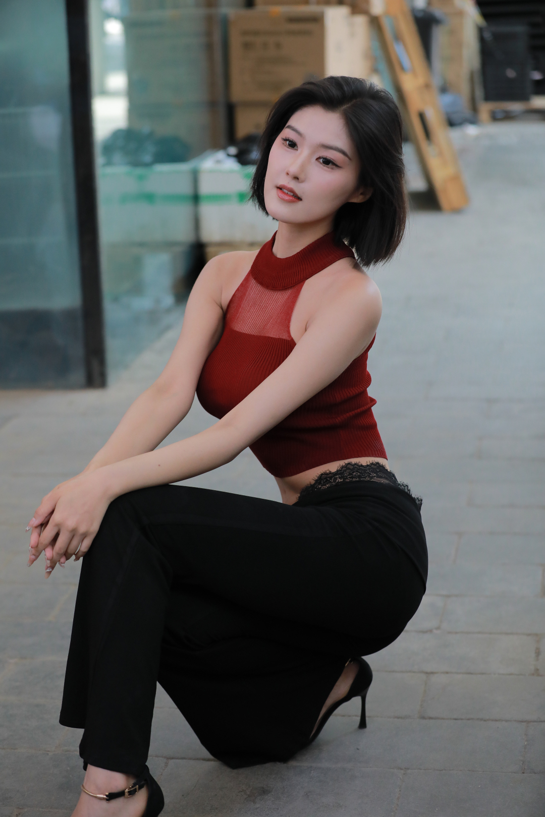 黑色紧身裤高挑模特-图满多