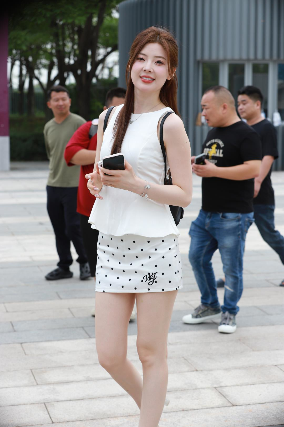 图片[5]-雪白到发光的美女-图满多