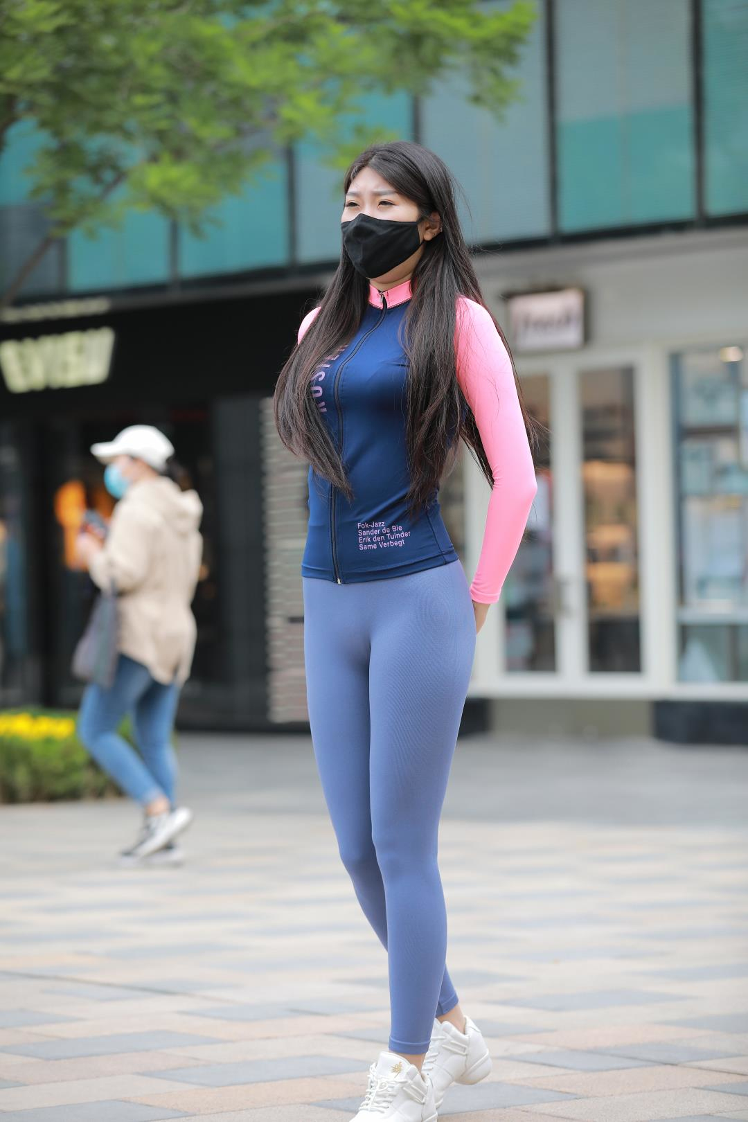 图片[2]-高挑大长腿 蓝色瑜伽裤小姐姐(套图+视频)-图满多