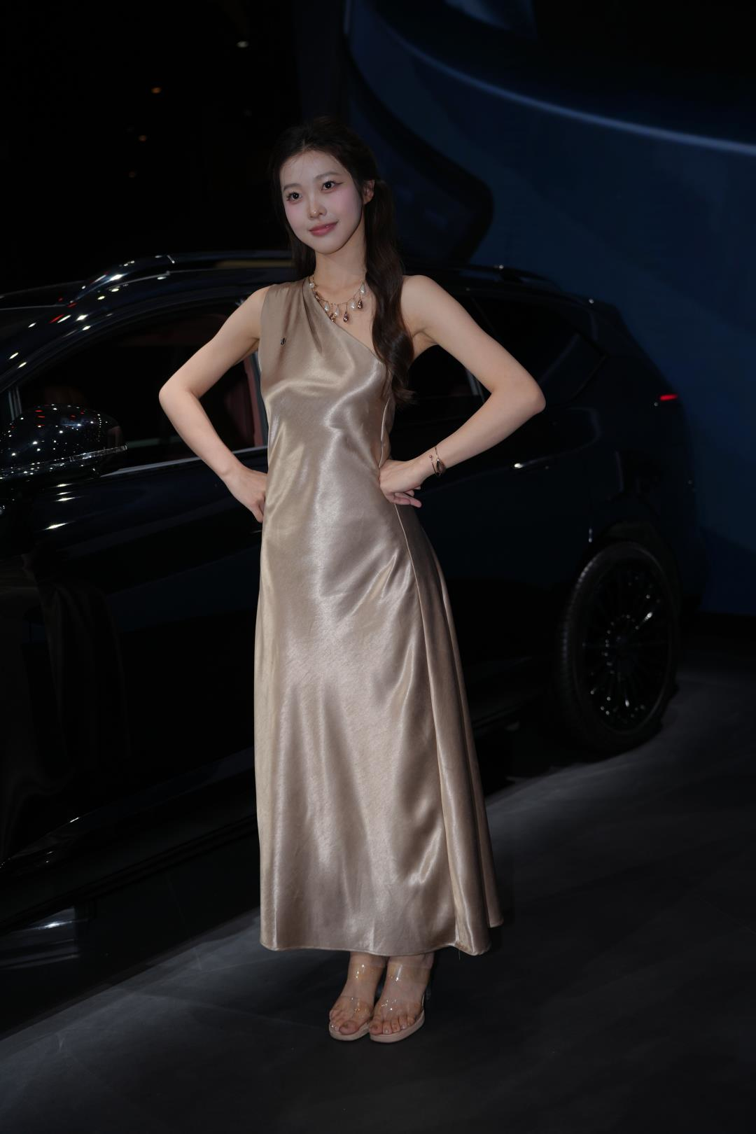 图片[6]-气质漂亮 温婉迷人长裙 女郎-图满多