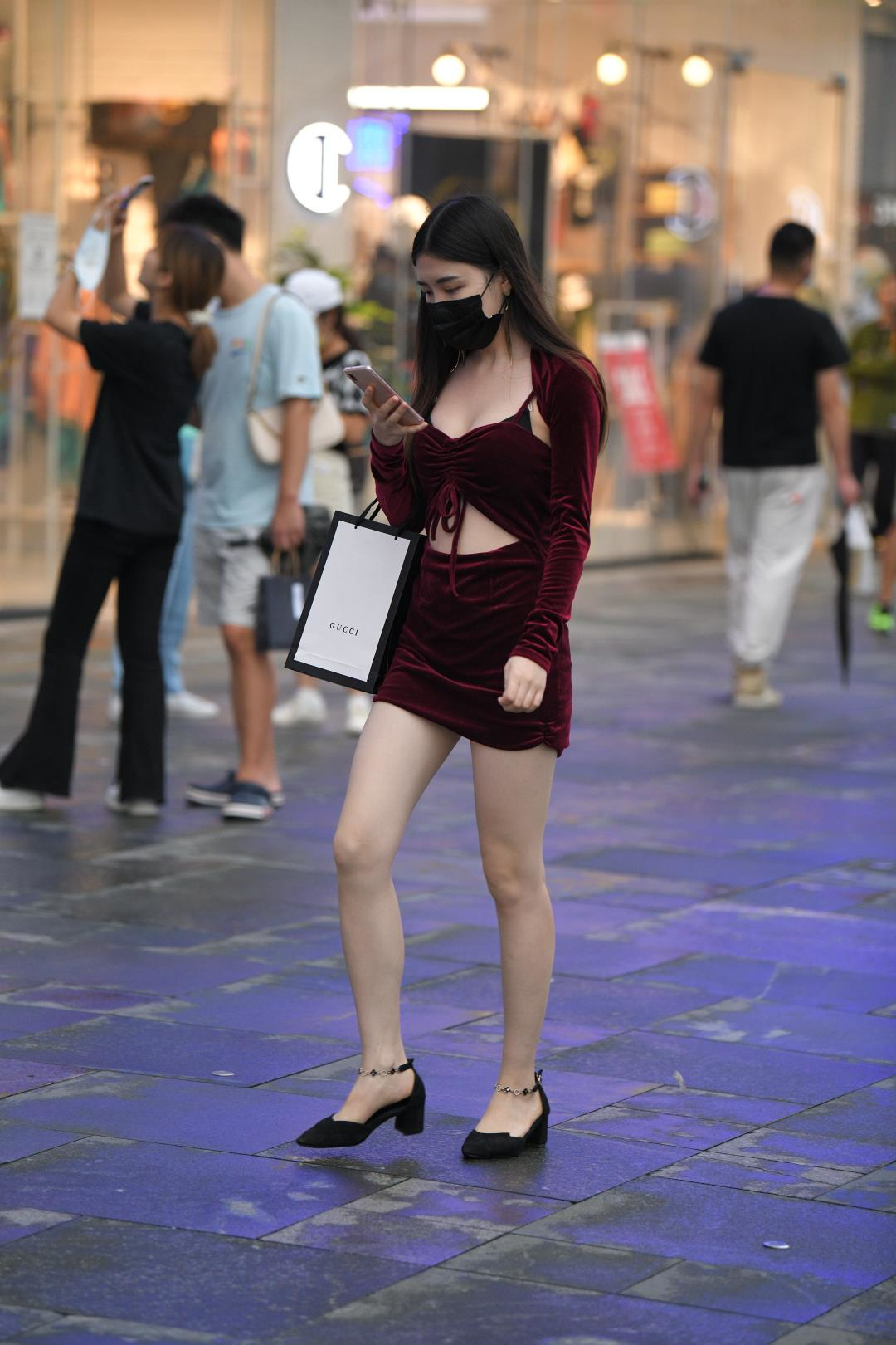 图片[2]-气质漂亮 红裙美女-图满多