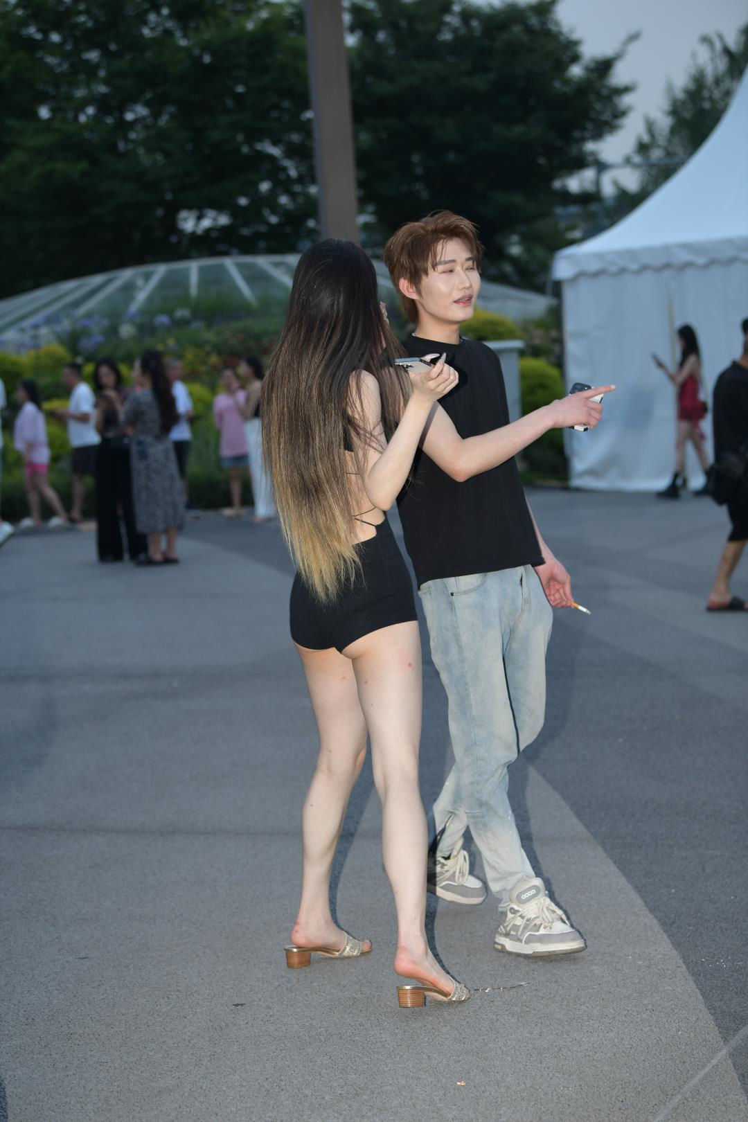 图片[4]-高挑大长腿连体衣活力甜美-图满多